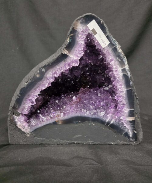 Amethyst Crystal Geode 1029 Premium Queen Grade 9.31kg H22xW25xD16cm - Image 10