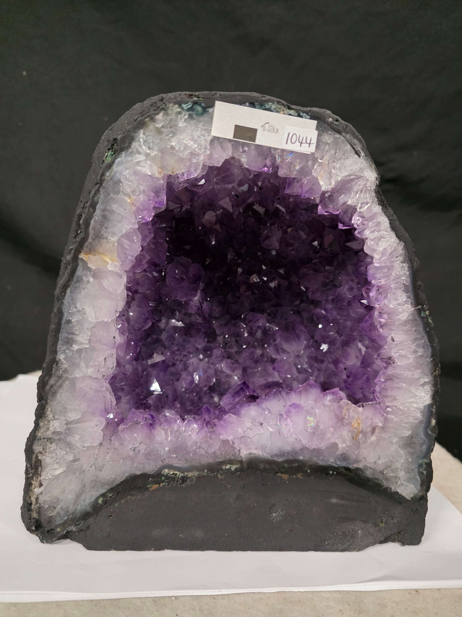 Amethyst Crystal Geode 1044 Premium Queen Grade 8.32kg H21xW20xD15cm