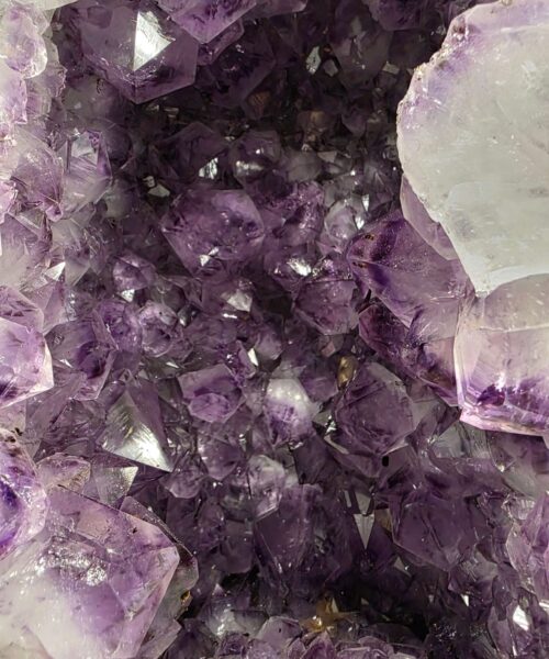 Amethyst Crystal Geode 1051 Premium Queen Grade 14.96kg H36xW19xD25cm - Image 7