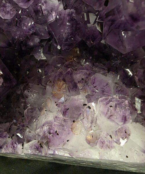 Amethyst Crystal Geode 1051 Premium Queen Grade 14.96kg H36xW19xD25cm - Image 8