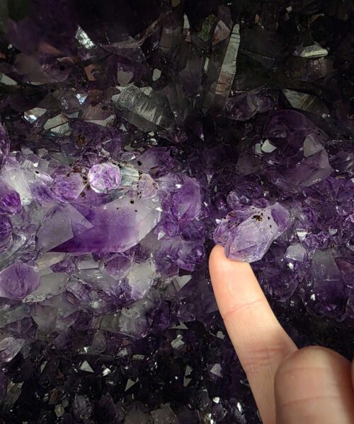 Amethyst Crystal Geode 1056 Premium Queen Grade 12.69kg H31xW19xD16cm - Image 6