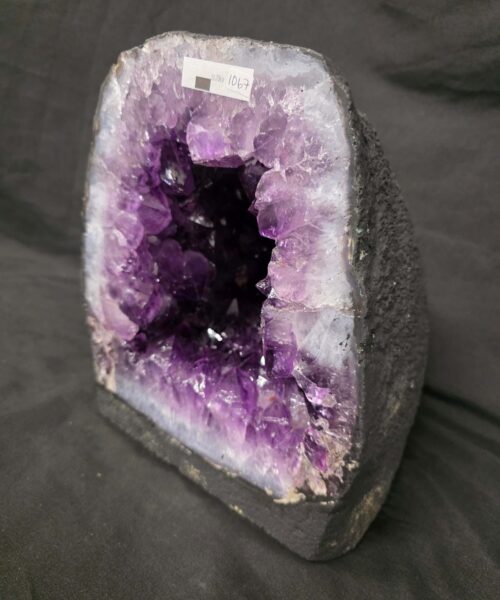 Amethyst Crystal Geode 1067 Premium Queen Grade 11.7kg H26xW21xD17cm - Image 3