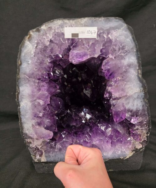 Amethyst Crystal Geode 1067 Premium Queen Grade 11.7kg H26xW21xD17cm - Image 8