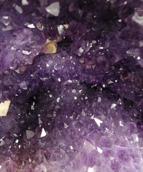 Amethyst Crystal Geode 1068 Premium Queen Grade 13.65kg H26xW26xD19cm - Image 6
