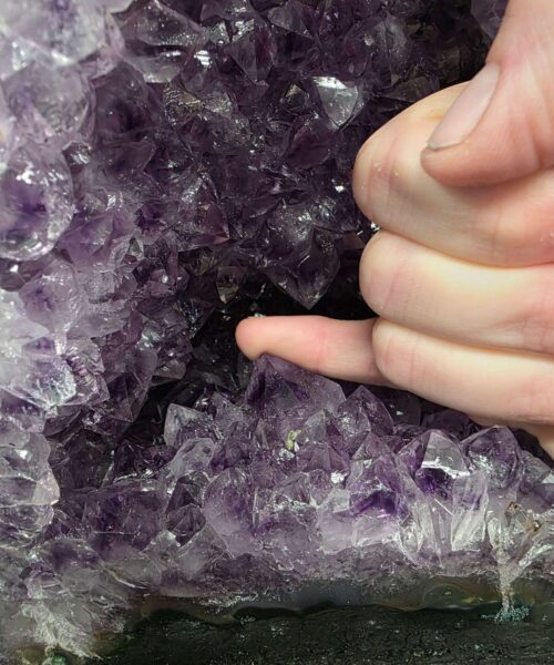 Amethyst Crystal Geode 1069 Premium Queen Grade 12.54kg H26xW29xD14cm - Image 6