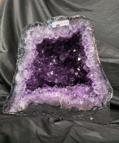 Amethyst Crystal Geode 1069 Premium Queen Grade 12.54kg H26xW29xD14cm - Image 9
