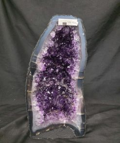 Amethyst Crystal Geode 1071 Premium Queen Grade 14.35kg H37xW18xD18cm
