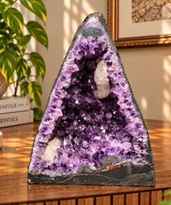 Amethyst Crystal Geode 1072 Premium Queen Grade 11.67kg H33xW25xD15cm