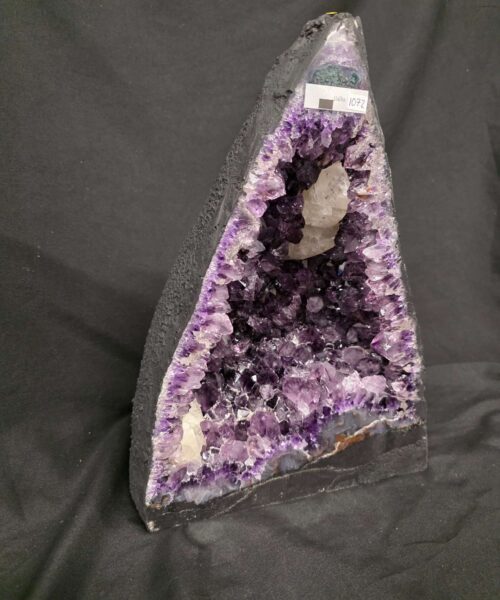 Amethyst Crystal Geode 1072 Premium Queen Grade 11.67kg H33xW25xD15cm - Image 3