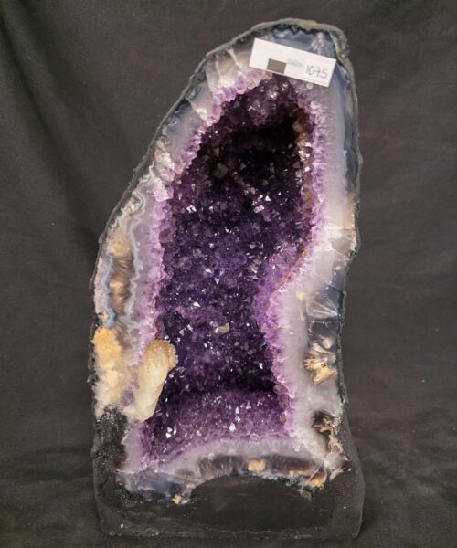 Amethyst Crystal Geode 1075 Premium Queen Grade 10.6kg H33xW19xD14cm - Image 10