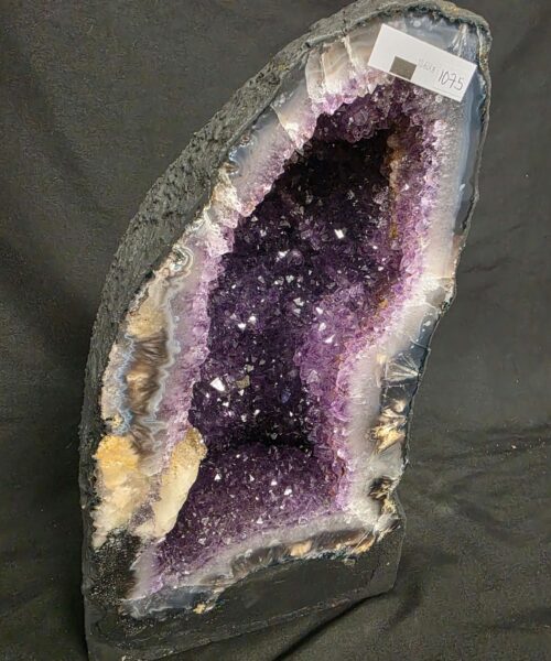 Amethyst Crystal Geode 1075 Premium Queen Grade 10.6kg H33xW19xD14cm - Image 9