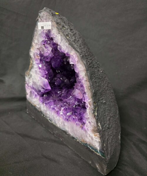 Amethyst Crystal Geode 1079 Premium Queen Grade 14.37kg H29xW28xD17cm - Image 3