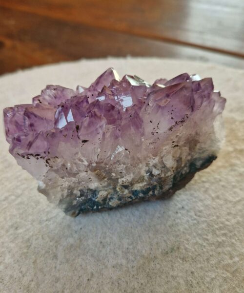 Premium High Grade Amethyst Druzy Cluster Piece 136 - 374g H6.5xW9.5xD5cm - Image 4