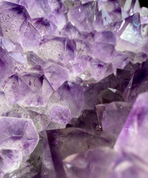 Amethyst Geode Table 3 – 21kg - H41xW30xH16cm Druzy Cluster Purple - Image 12
