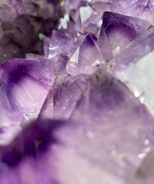 Amethyst Geode Table 3 – 21kg - H41xW30xH16cm Druzy Cluster Purple - Image 5
