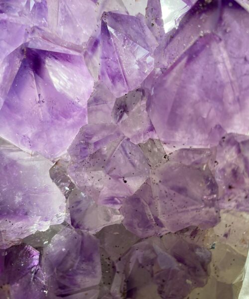 Amethyst Geode Table 3 – 21kg - H41xW30xH16cm Druzy Cluster Purple - Image 6