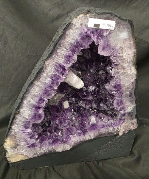 Amethyst Crystal Geode 1061 Premium Queen Grade 14.22kg H31xW28xD15cm - Image 7