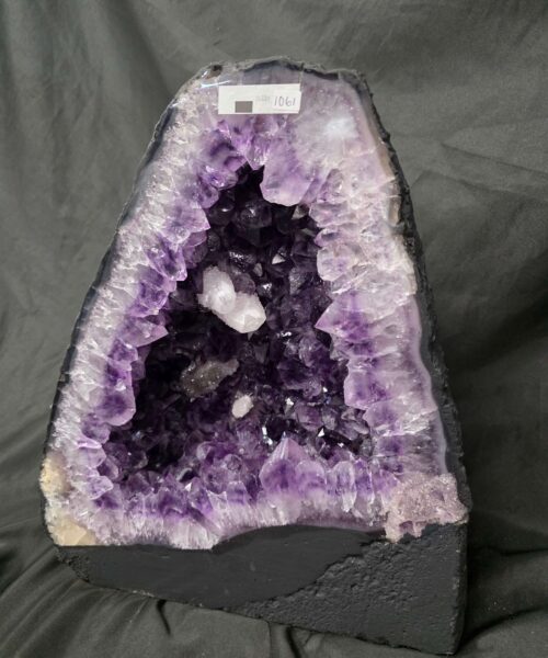 Amethyst Crystal Geode 1061 Premium Queen Grade 14.22kg H31xW28xD15cm - Image 9