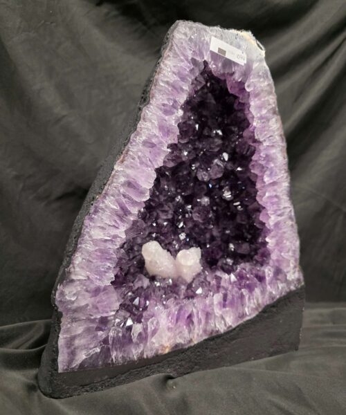 Amethyst Crystal Geode 1074 Premium Queen Grade 14.76kg H33xW28xD15cm - Image 9