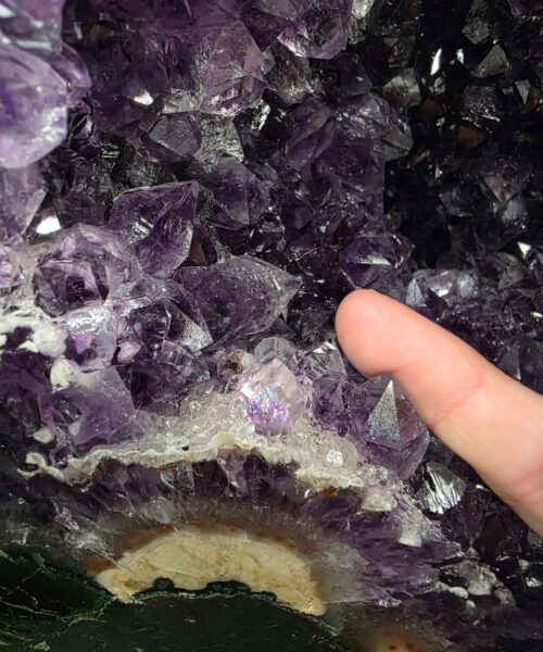 Amethyst Crystal Geode 1077 Premium Queen Grade 14.4kg H32xW30xD14cm - Image 7