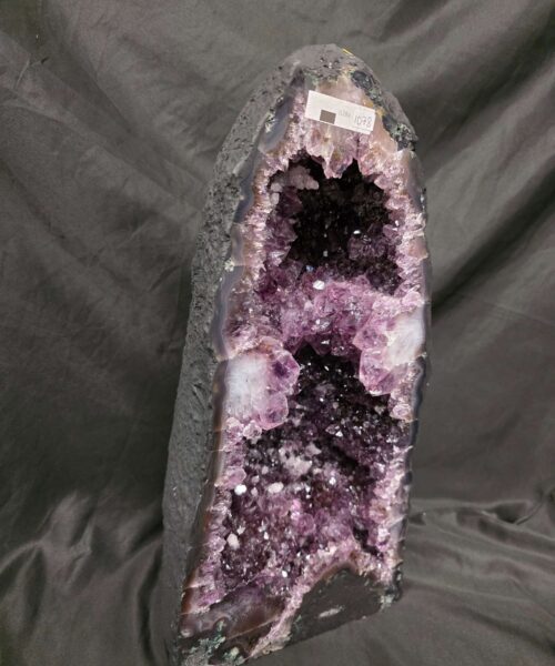 Amethyst Crystal Geode 1078 Premium Queen Grade 11.59kg H40xW19xD14cm - Image 2