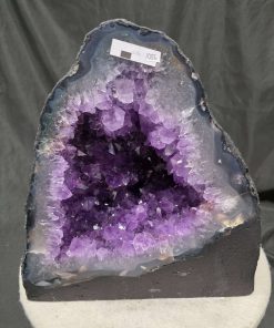 Amethyst Crystal Geode 1086 Premium Queen Grade 15.28kg H32xW29xD15cm