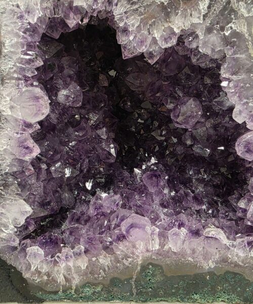 Amethyst Crystal Geode 1088 Premium Queen Grade 16.46kg H26xW29xD18cm - Image 7