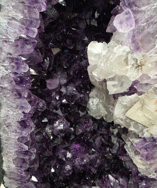 Tall Amethyst Crystal Geode 1105 Premium Queen Grade 19.37kg – H49xW25xD16cm - Image 8