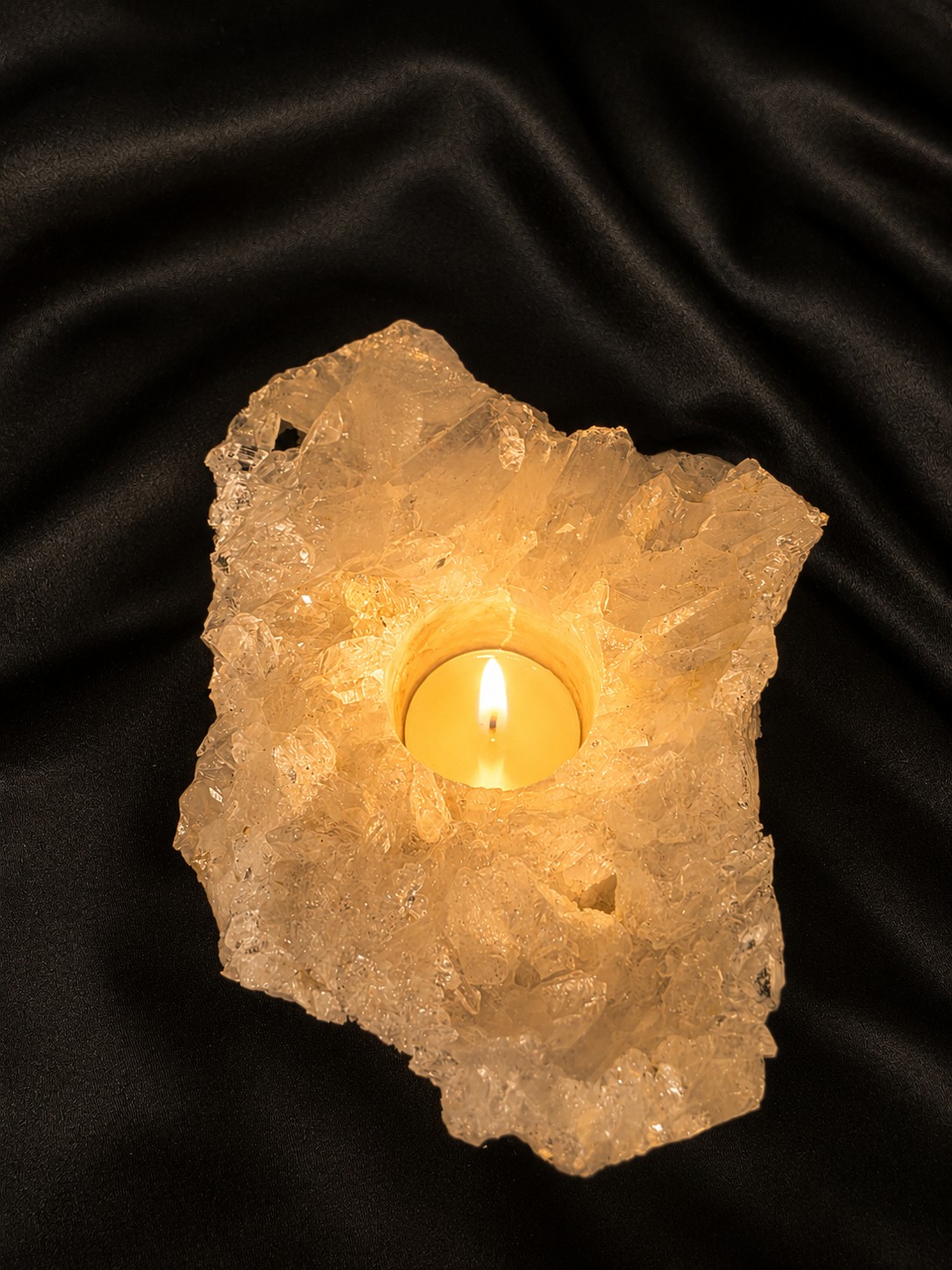 Large Premium Rock Crystal Quartz Candle Holder 23 Clear Crystal White Tealight Holders 1.575g H7xW15xD13cm