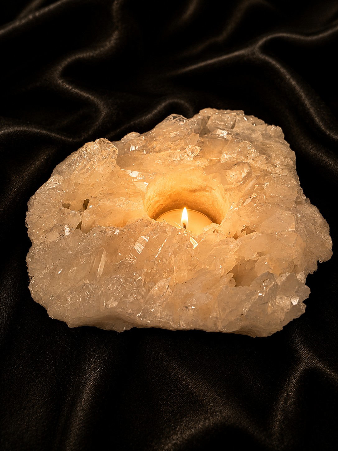 Large Premium Rock Crystal Quartz Candle Holder 37 Clear Crystal White Tealight Holders 1.491g H6xW17xD13cm