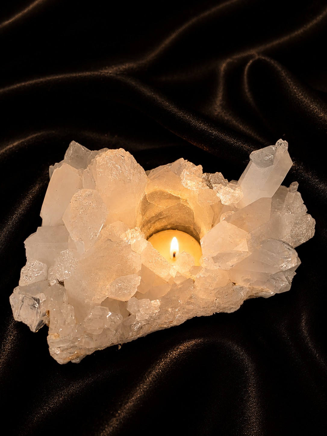 Large Premium Rock Crystal Quartz Candle Holder 46 Clear Crystal White Tealight Holders 1.341g H10xW17xD10cm