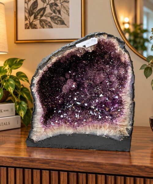 Amethyst Crystal Geode 1081 Premium Queen Grade 16.29kg H30xW29xD18cm