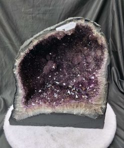Amethyst Crystal Geode 1081 Premium Queen Grade 16.29kg H30xW29xD18cm