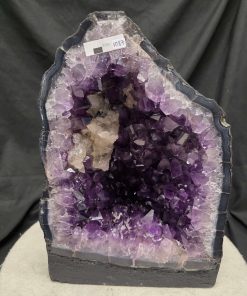 Amethyst Crystal Geode 1087 Premium Queen Grade 14.42kg H35xW24xD15cm
