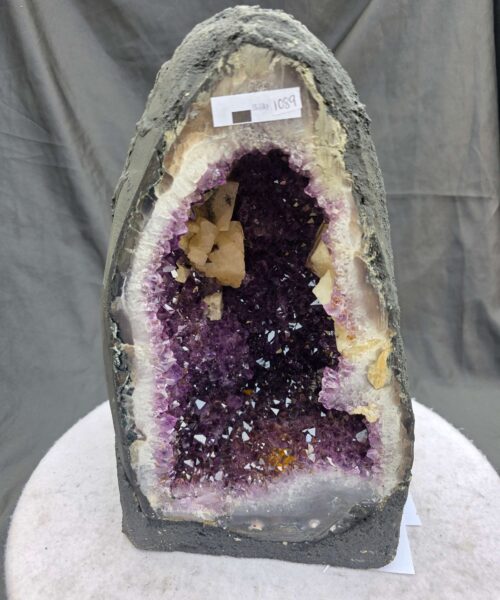 Amethyst Crystal Geode 1089 Premium Queen Grade 15.33kg H33xW20xD18cm - Image 10