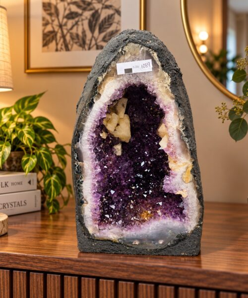 Amethyst Crystal Geode 1089 Premium Queen Grade 15.33kg H33xW20xD18cm