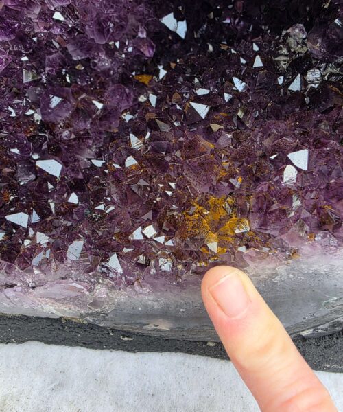 Amethyst Crystal Geode 1089 Premium Queen Grade 15.33kg H33xW20xD18cm - Image 8