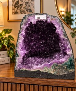 Amethyst Crystal Geode 1090 Premium Queen Grade 17.31kg H33xW31xD17cm