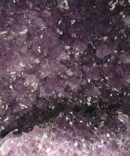 Amethyst Crystal Geode 1090 Premium Queen Grade 17.31kg H33xW31xD17cm - Image 7