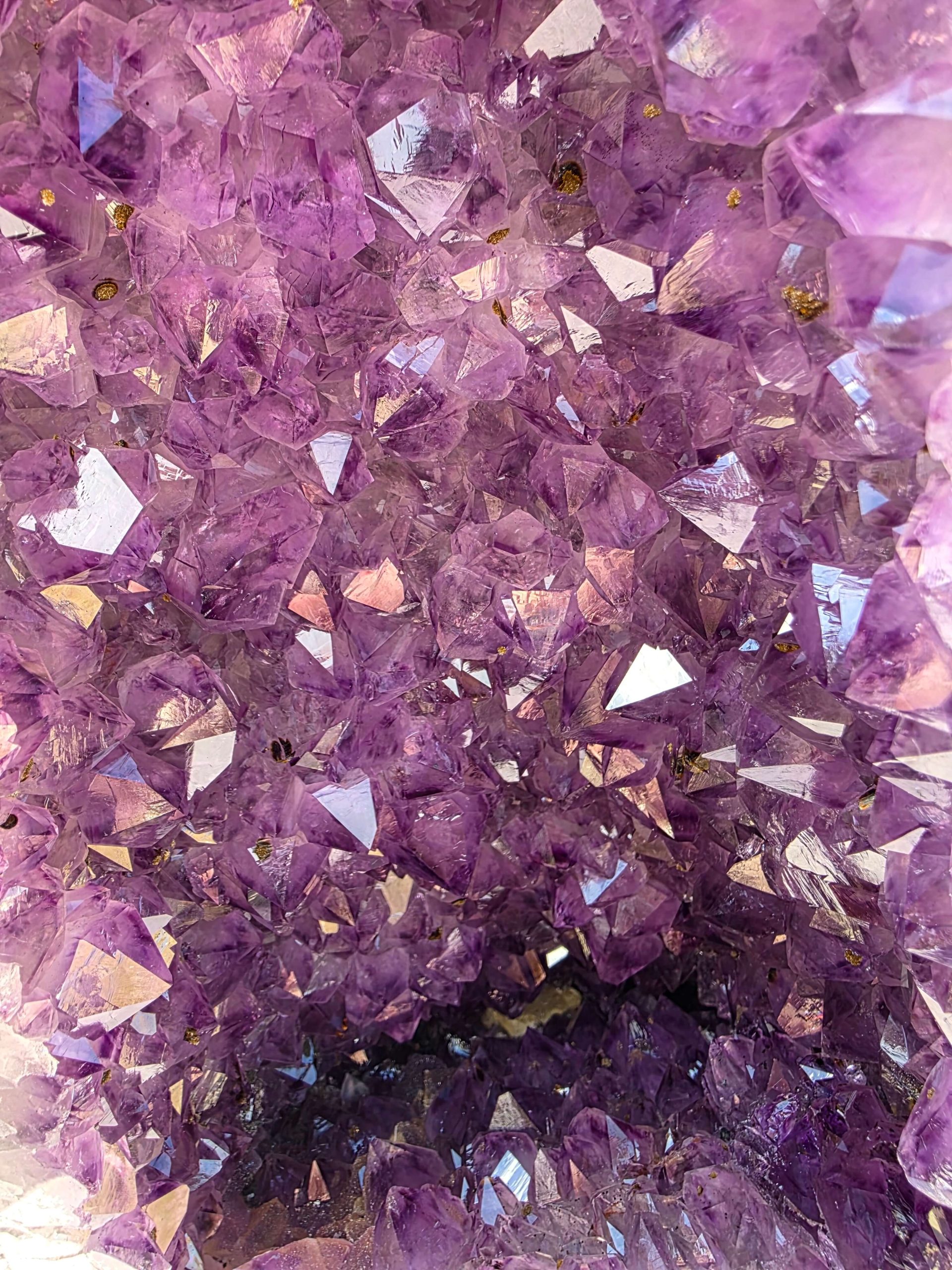 Amethyst Geode 1094 6-9