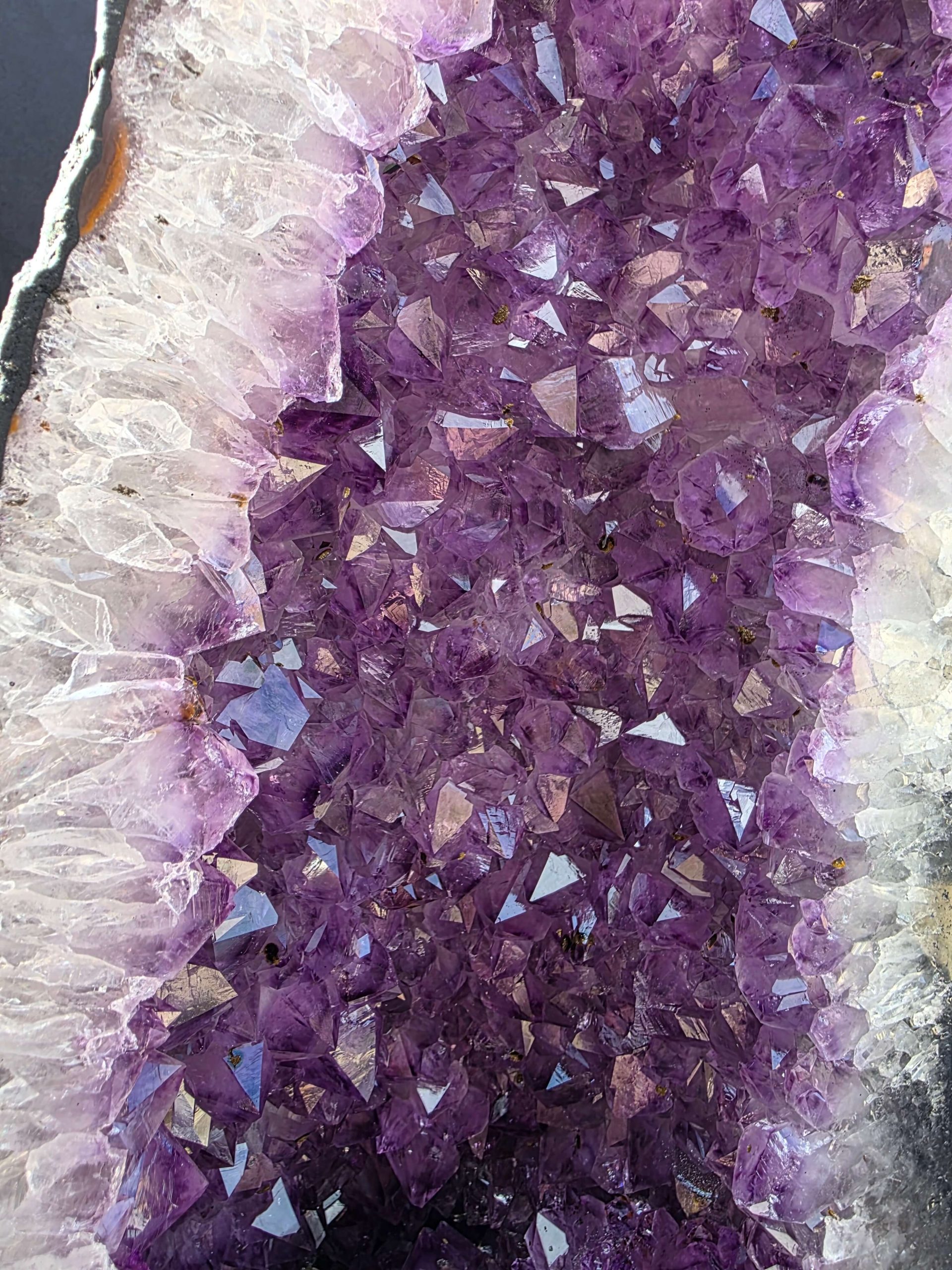 Amethyst Geode 1094 7-9
