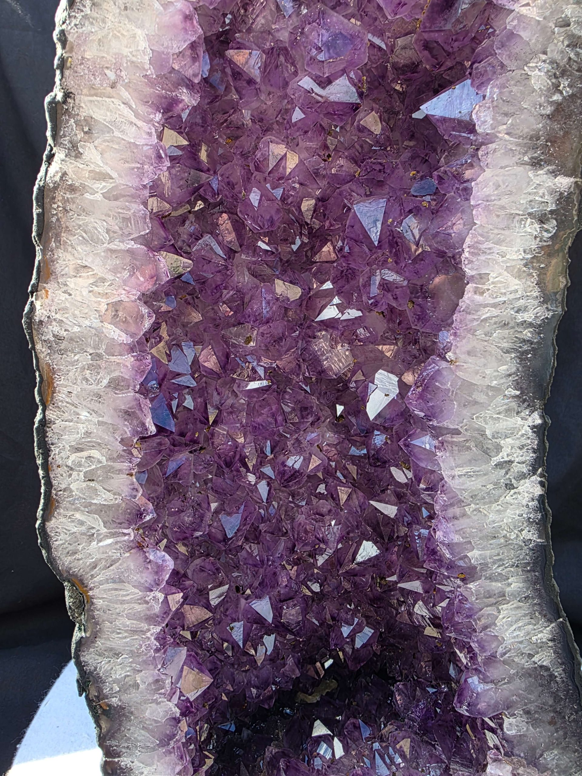 Amethyst Geode 1094 9-9