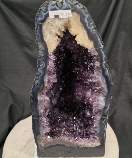 Amethyst Crystal Geode 1095 Premium Queen Grade 17.37kg H40xW20xD20cm - Image 10