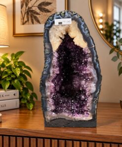 Amethyst Crystal Geode 1095 Premium Queen Grade 17.37kg H40xW20xD20cm