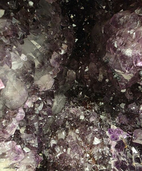 Amethyst Crystal Geode 1095 Premium Queen Grade 17.37kg H40xW20xD20cm - Image 6
