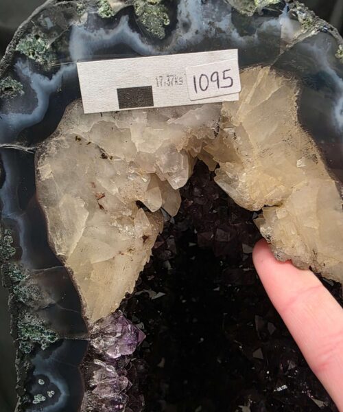 Amethyst Crystal Geode 1095 Premium Queen Grade 17.37kg H40xW20xD20cm - Image 7