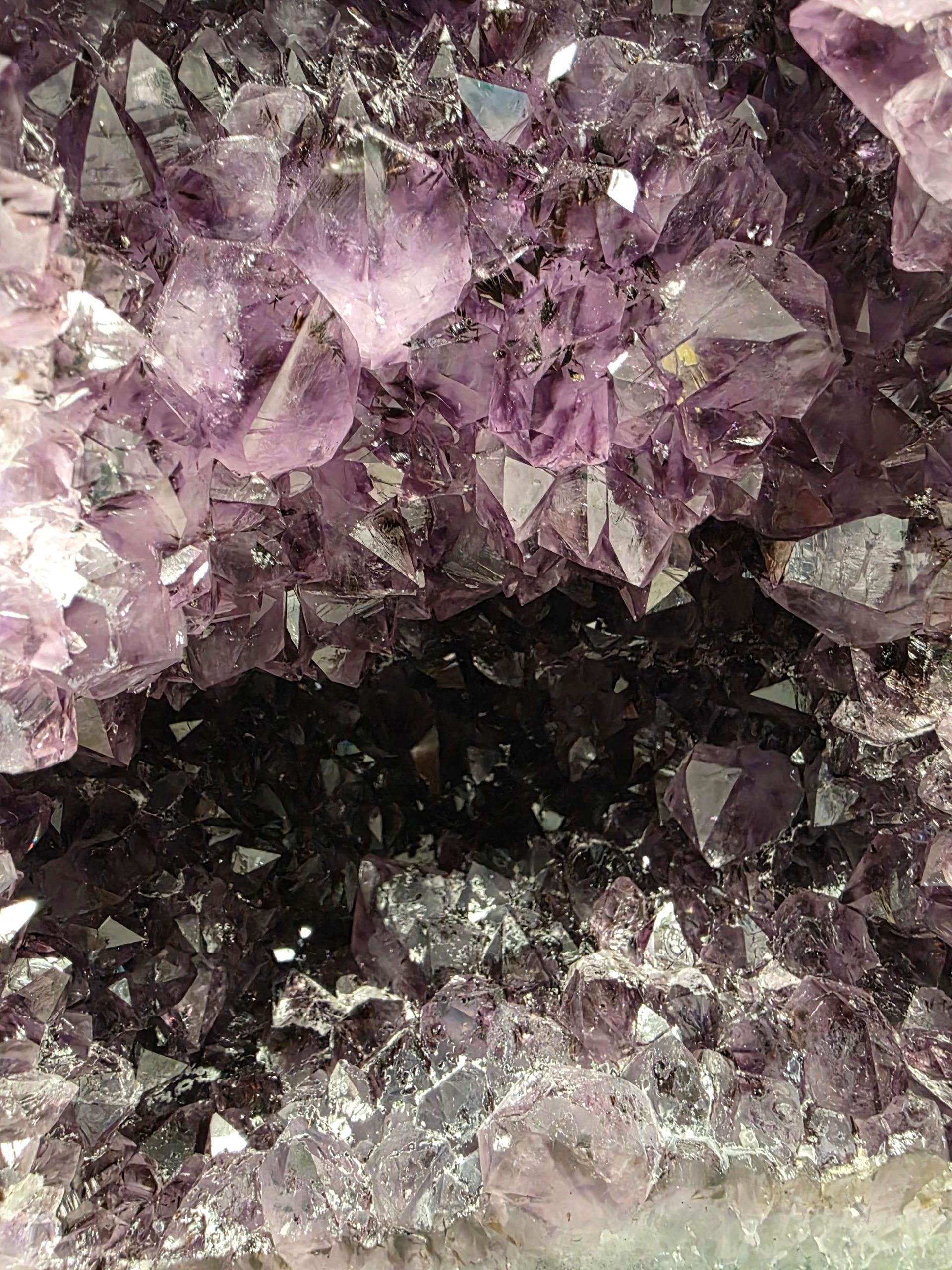 Amethyst Geode 1097 5-9