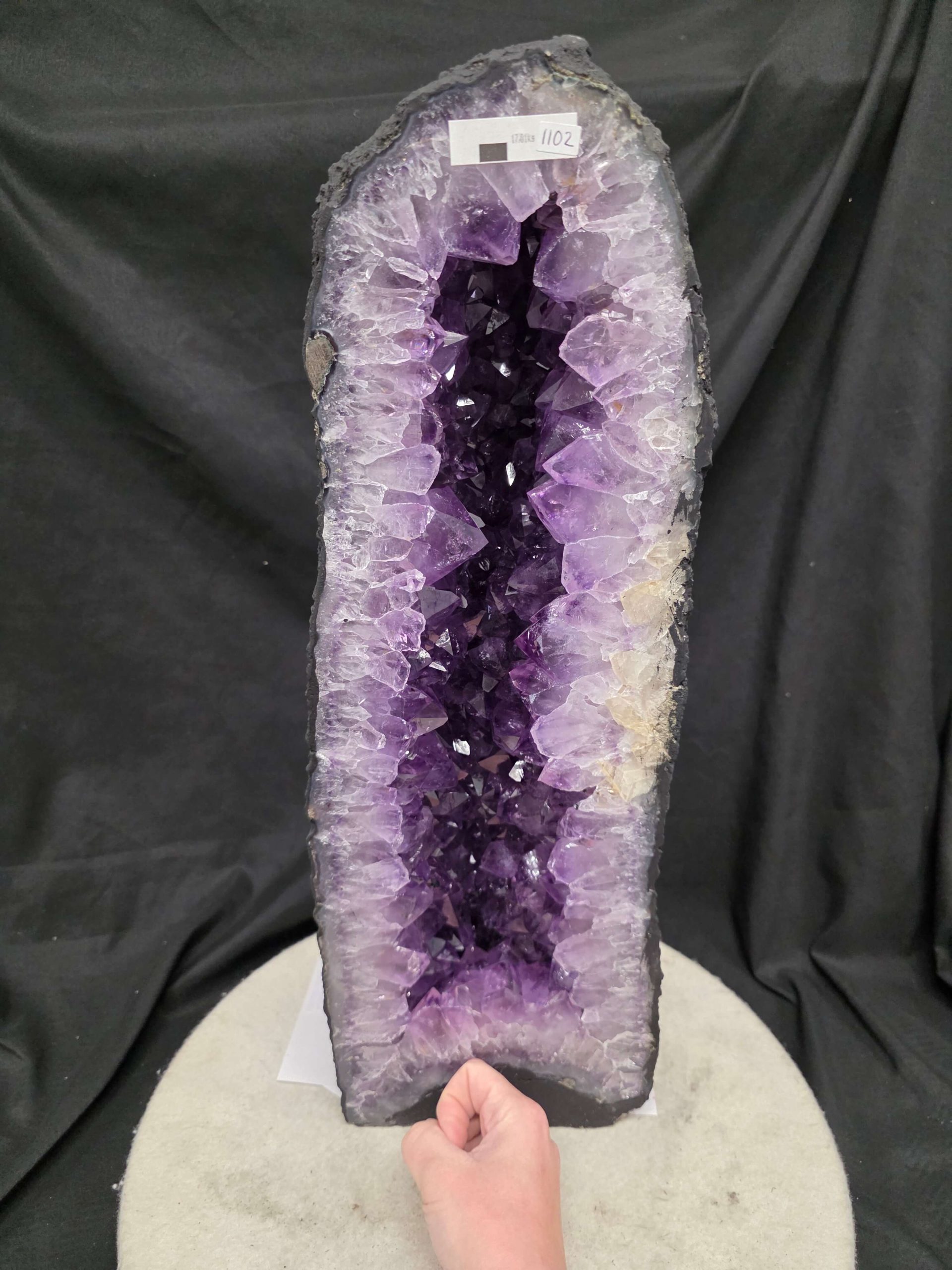 Amethyst Geode 1102 4-9