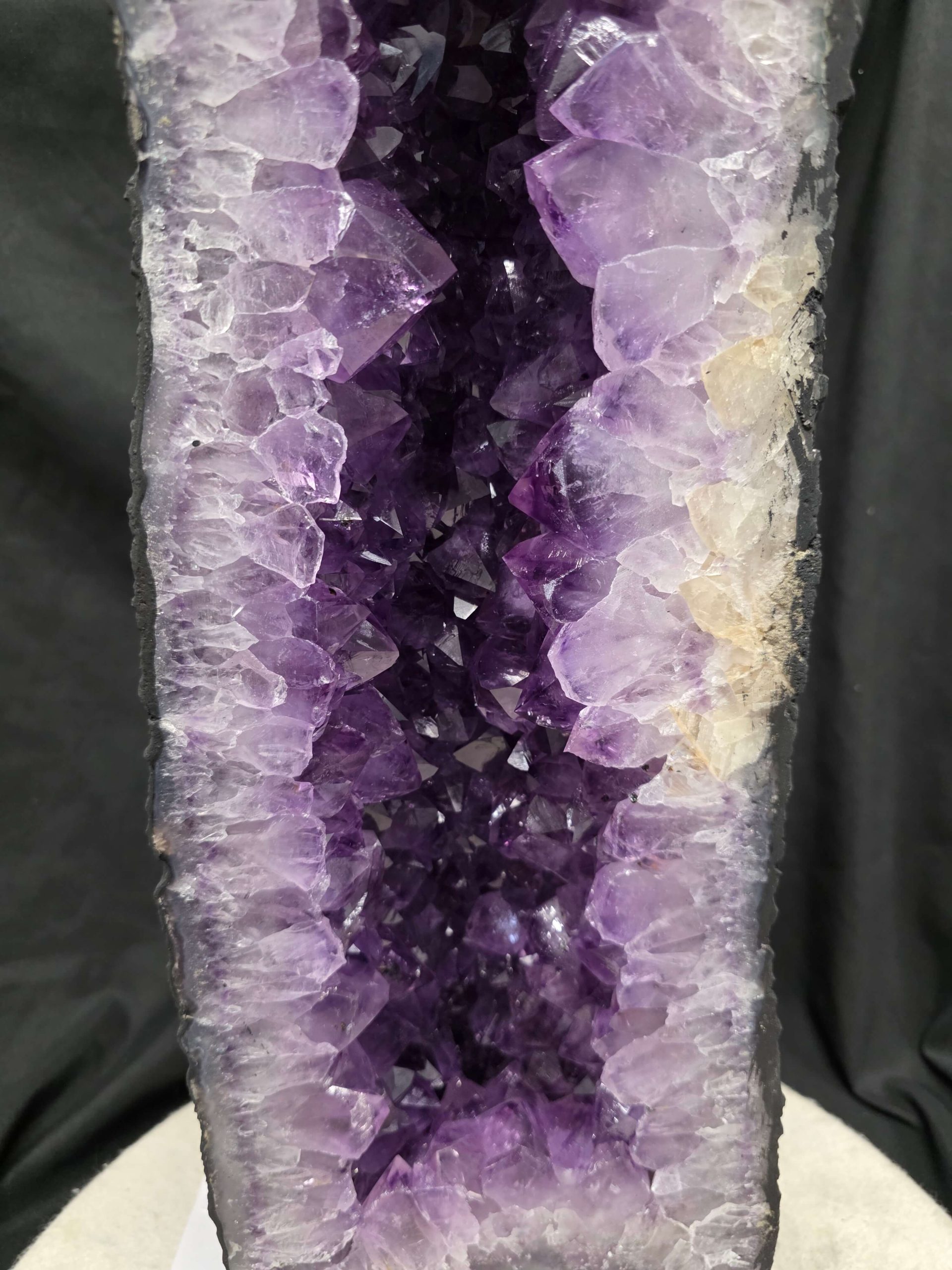 Amethyst Geode 1102 9-9