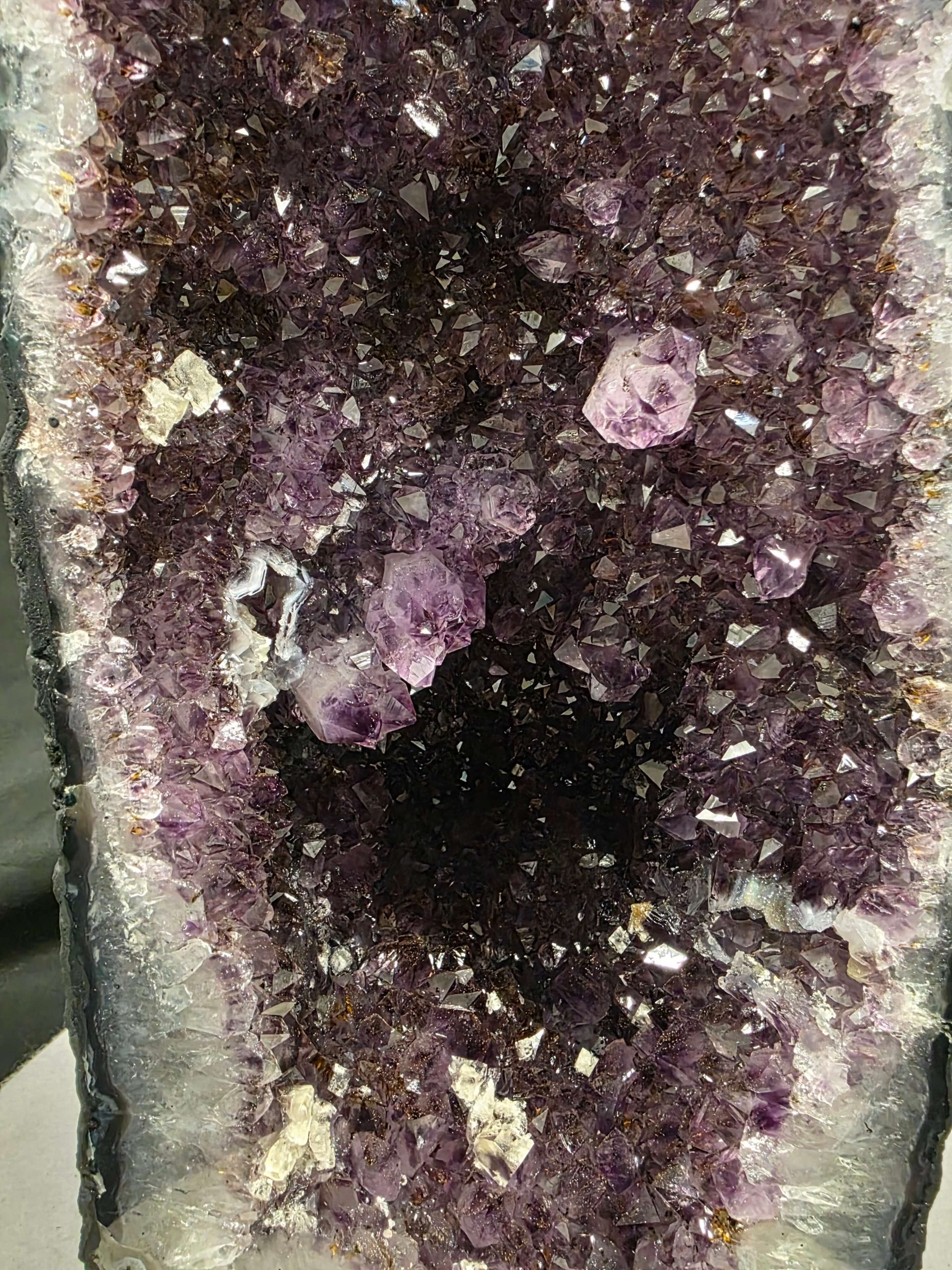 Amethyst Geode 1103 8-9